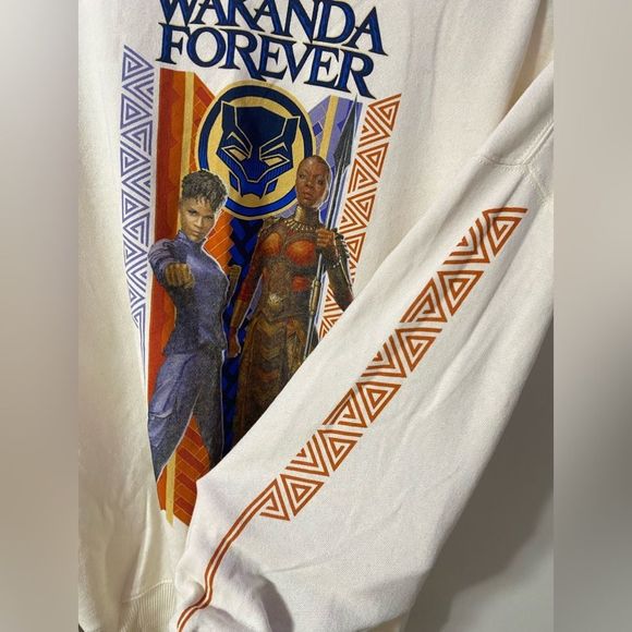Wakanda Forever SM Oversized Long Sleeve Off White Graphic Sweater crew neck - Picture 3 of 6